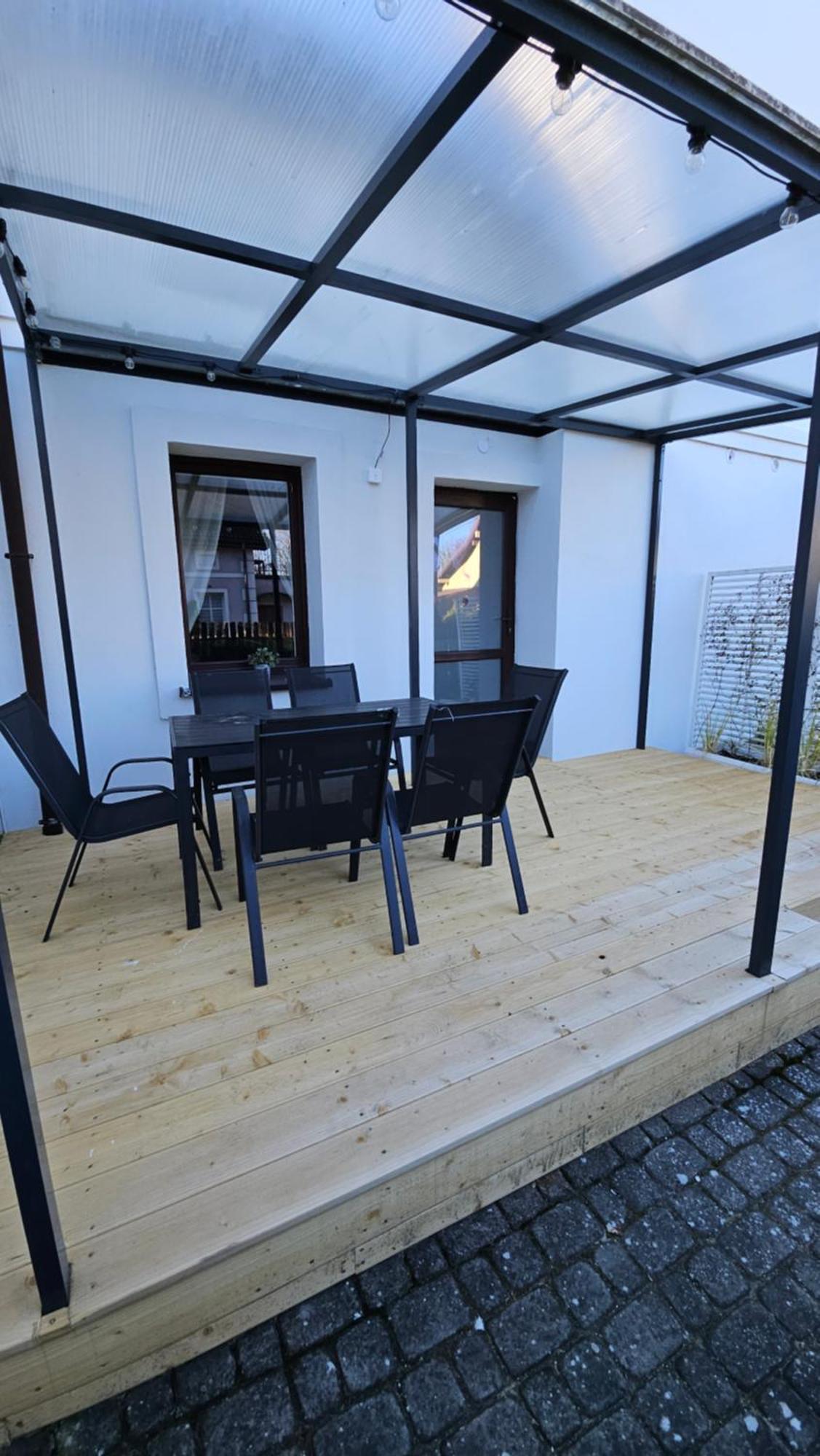 Kompleks Wypoczynkowy Pomerania Z Podgrzewanym Basenem 30 Metrow Do Morza Rewal Exterior photo